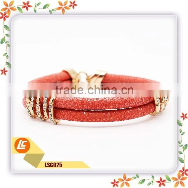Women best gift red genuine leather stingray bracelet with rose gold clasp hot sale