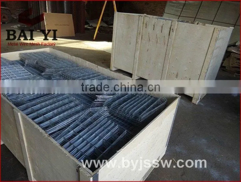 Galvanized Metal Cage With Rabbit Water Feeder For Mother Rabbit