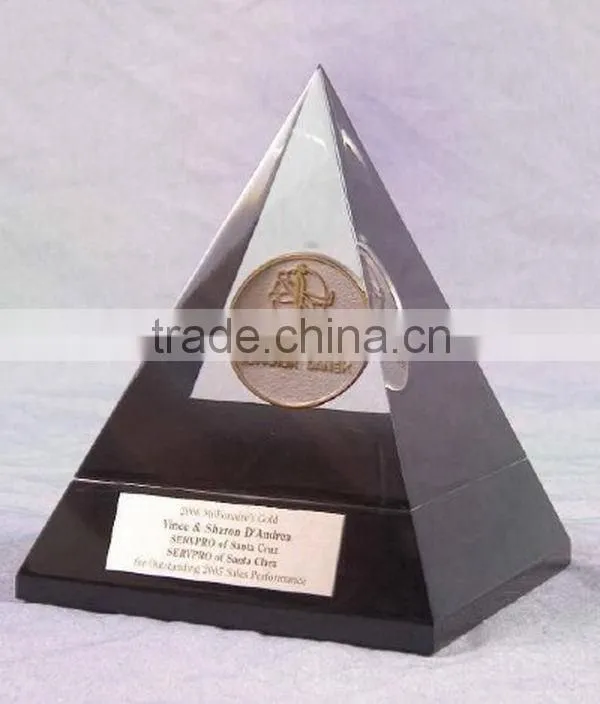 Best quality hotsell awards metal trophy