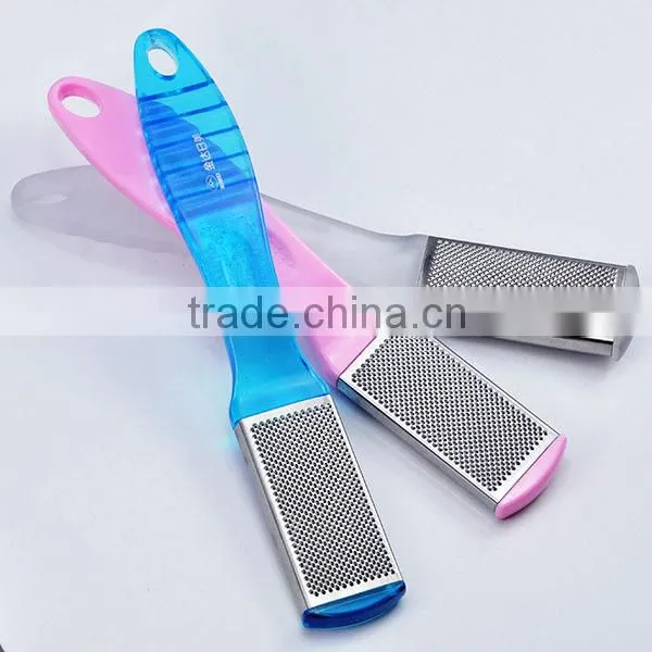 Double side metal and sandpaper foot file callus remover