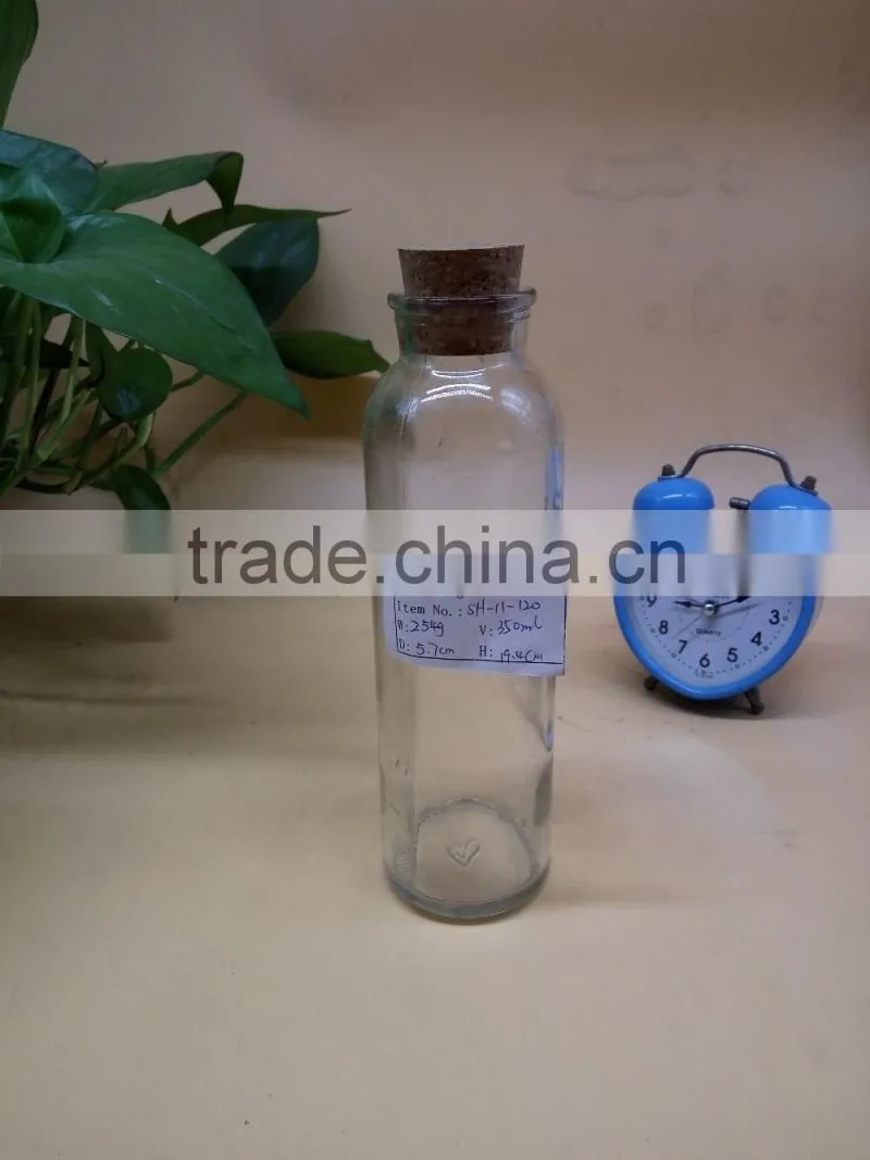 hot sale glass water bottle for drink with cork