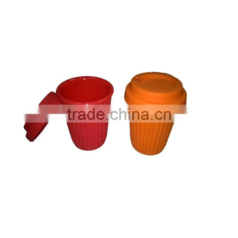 Eco-friendly collapsible silicone cups with lids