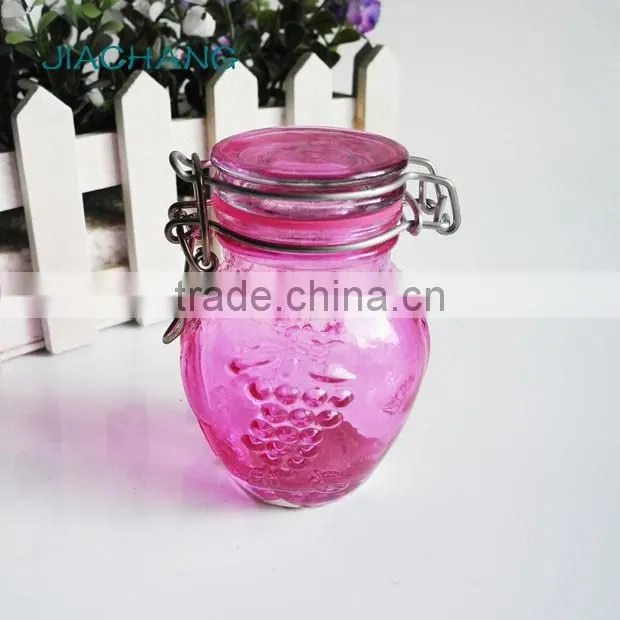 embossed glass condiment container kitchen storage jars with metal clip