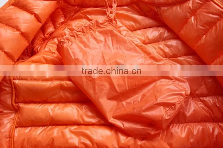 2016 OEM Fashion ultra light winter nylon down jackets / winter down jacket man /man down jackets with a bag