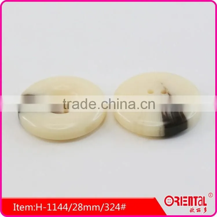 4 holes brown plastic resin button for lady's wind coat