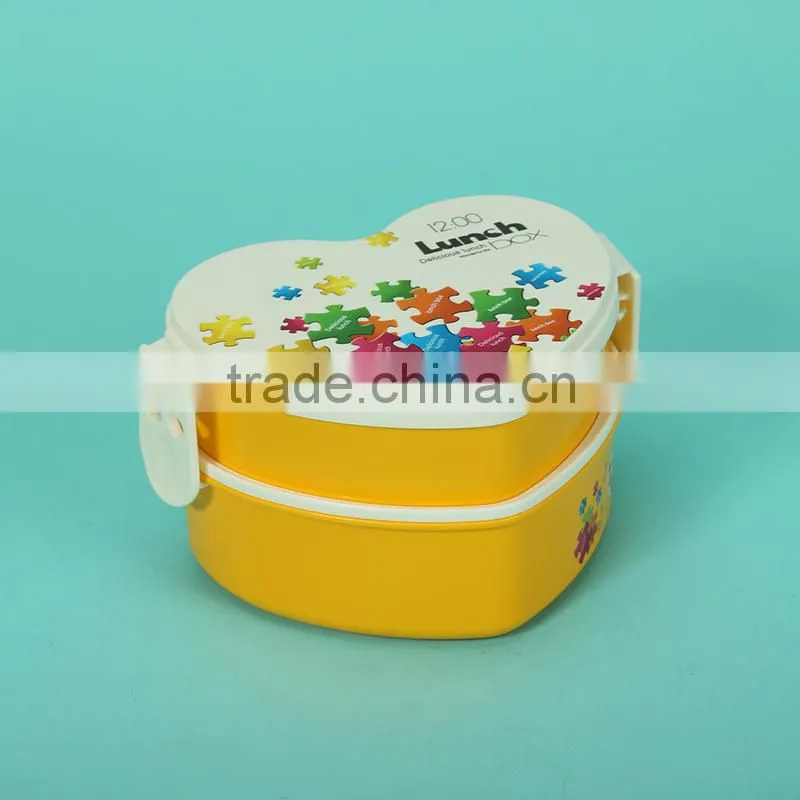 Heart shaped plastic tiffin lunch box / bento box for children