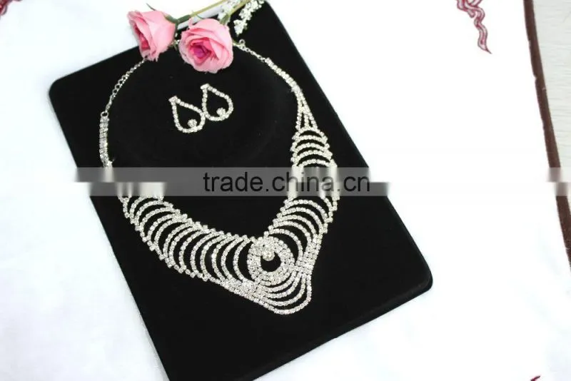 2015 hot sale trendy design shining luxury bridal jewelry set diamond jewelry set