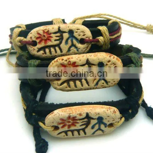 Professional leather production,lovers common used bracelet jewellery colored print with an arrow wearing heart AL0041