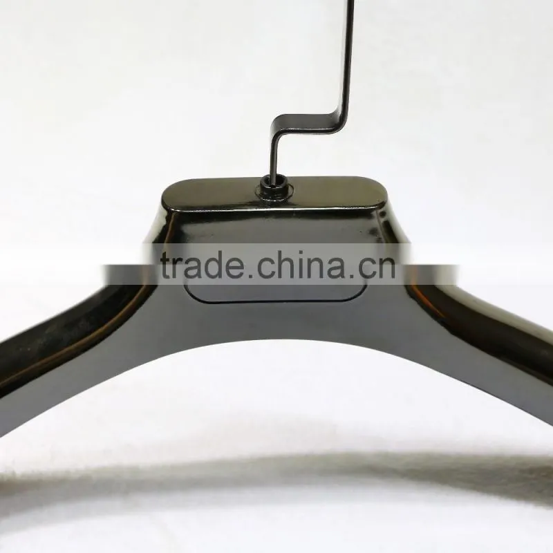 Electroplating brown plastic cloth hanger