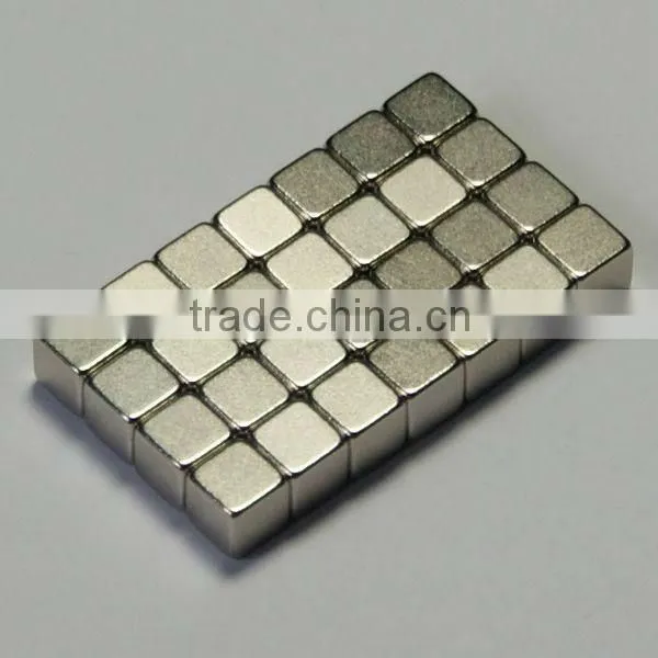 Industrial lifting magnets