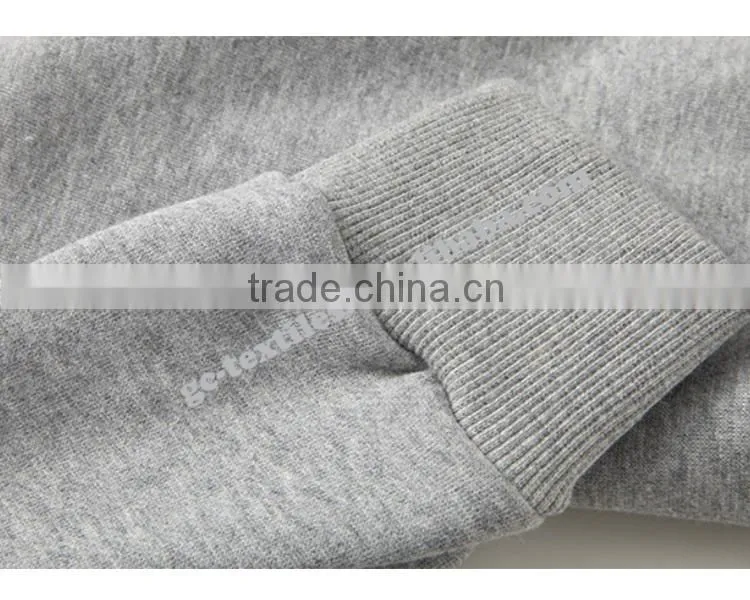 Men's Printed Round Neck Fleece Sweater Supplier