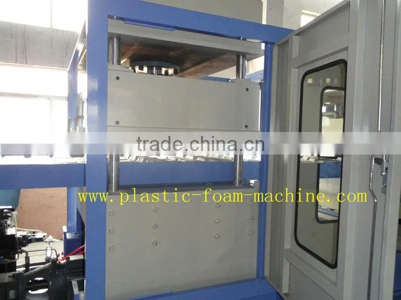 Automatic Vacuum Forming Machine & Cutting Machine