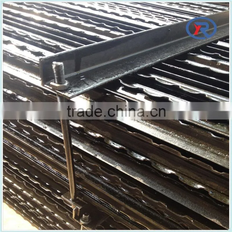 metal y shaped fence post