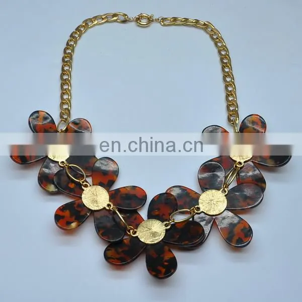 Hottest selling crew foral crystal imitate famous brand necklace jewelry
