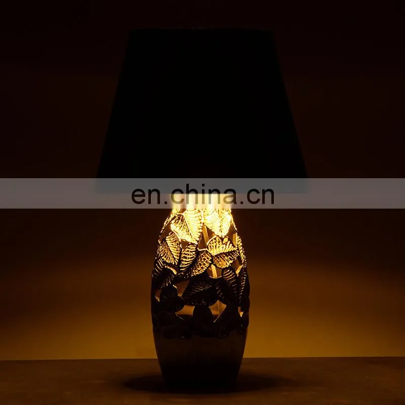 ceramic home decoration new design of flower pattern table lamp made in China