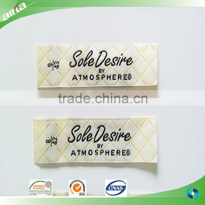 China factory customize clothing labels and hang tags