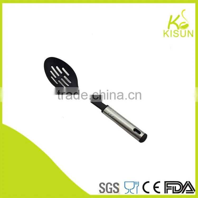 Anti-210 degree slotted spoon nylon
