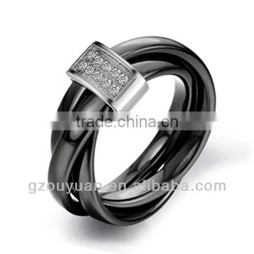 Women's Black and White Ceramic Ring Set with Diamonds