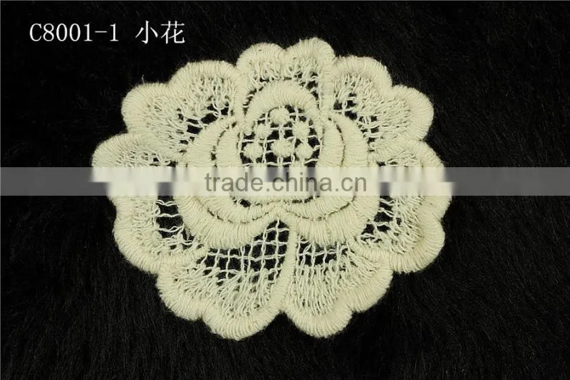 Embroidered cotton small lace collar