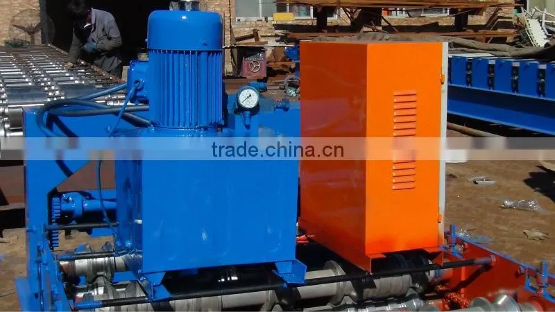 DIXIN 1050 durable and attractive arch roofing roll forming machine made in China