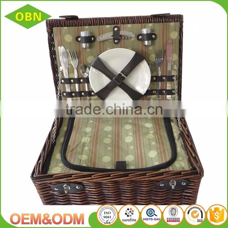 Wicker material black color 4 persons wicker picnic basket
