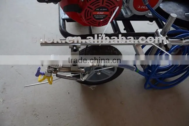 Honda Gasoline petrol Road Marker Machine for sports surface