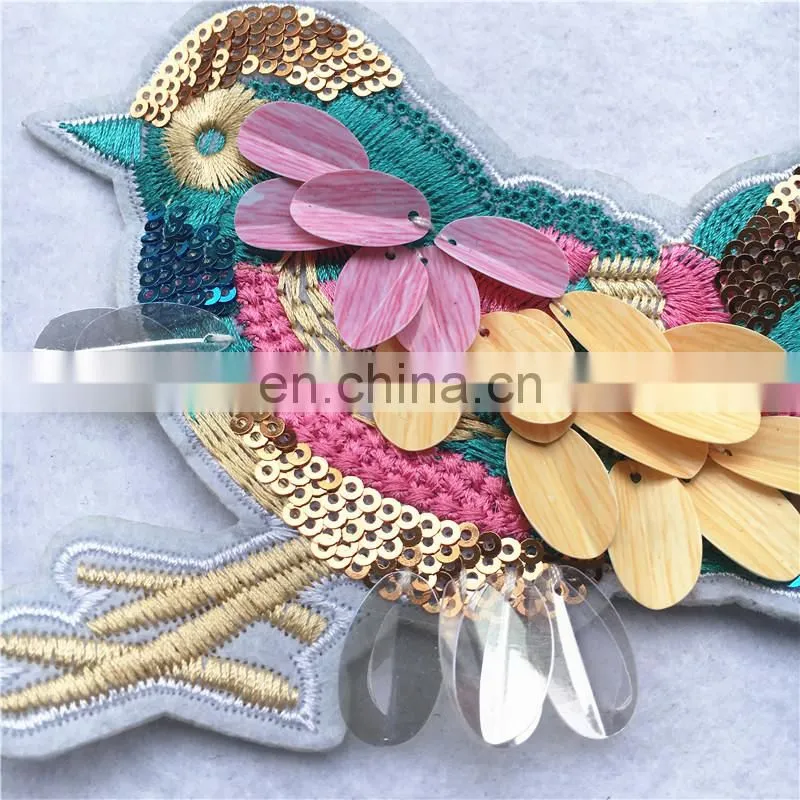 2017 The Most Popular Colorful Sequin Embroidery Patches Birds for Garment