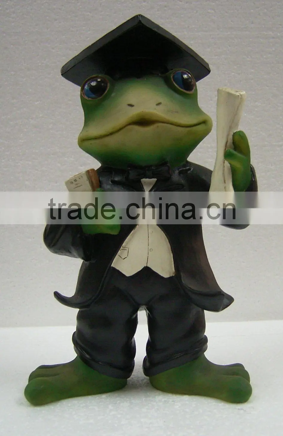 Custom Lifelike Resin Frog Doctor Resin Colorful Painting Figurine Statue