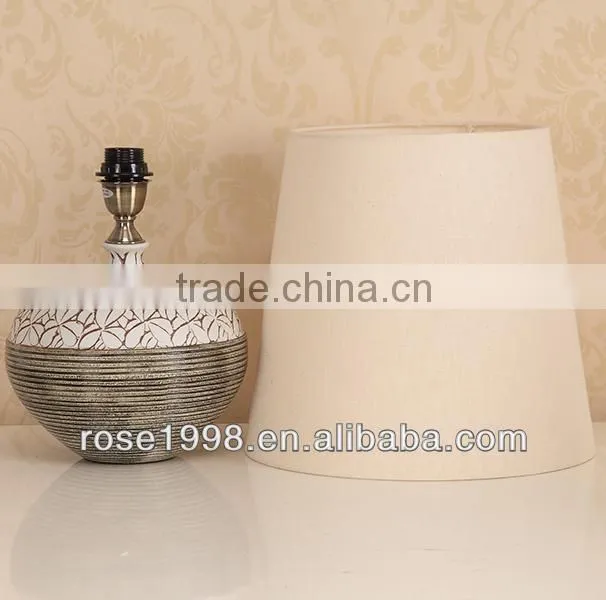 traditional style reading table lamp