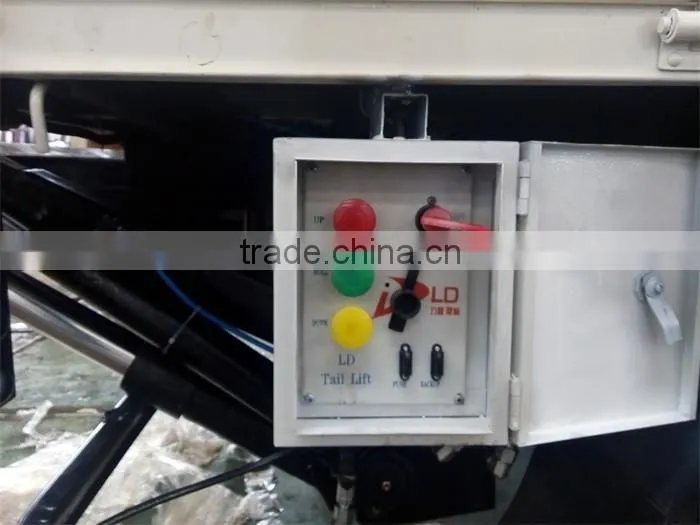 export to MALDIVES small cargo truck with hydraulic tail lifting