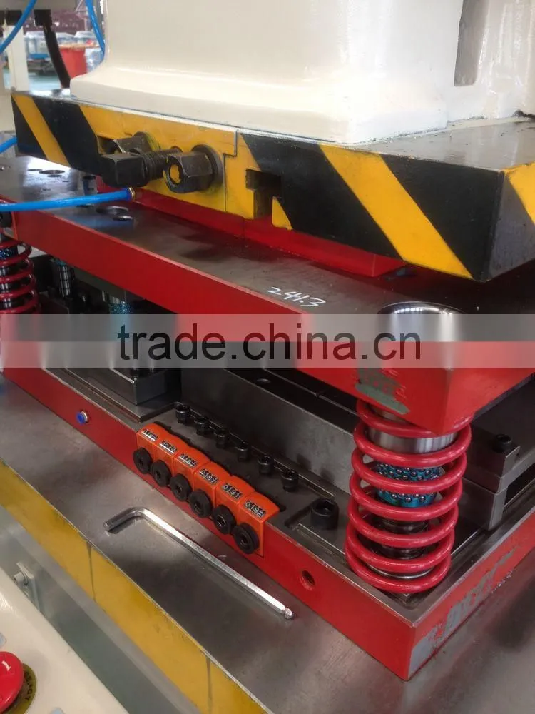 Fully-automatic C-type air conditioner fin press line