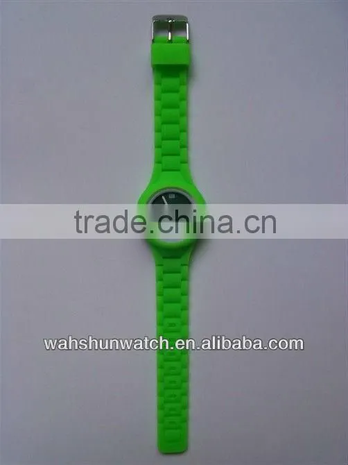 2013 best selling cheap promotional geneva silicone watch wholesale factory in dongguan
