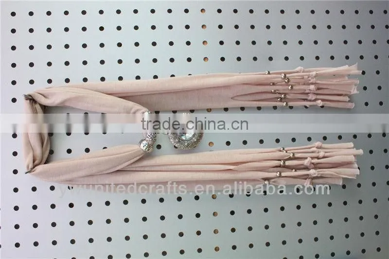Fashion Wholesale Triangle Satin Gilding Pendant Scarves