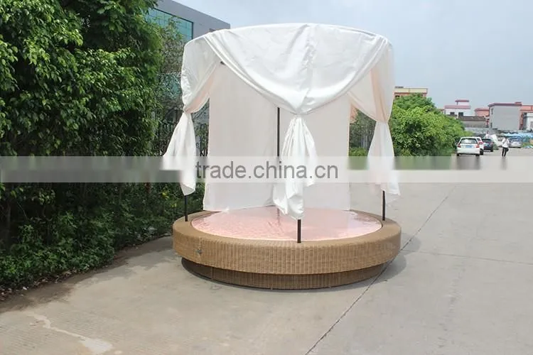 Fancy Contemporary Theme Hotel Wicker Round Beds
