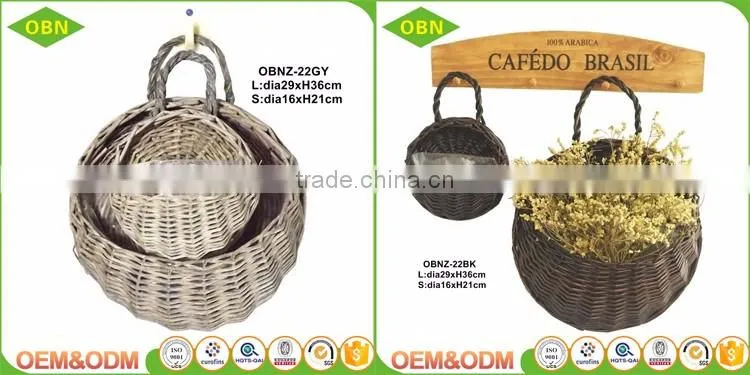 Handmade hanging garden flower basket with plastic liner