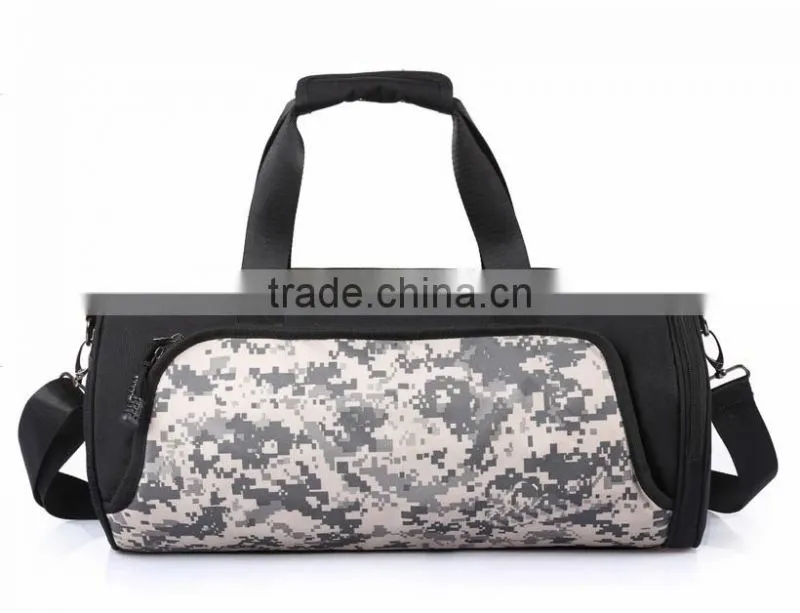 Fashion camo fabric sport gym bag with compartment