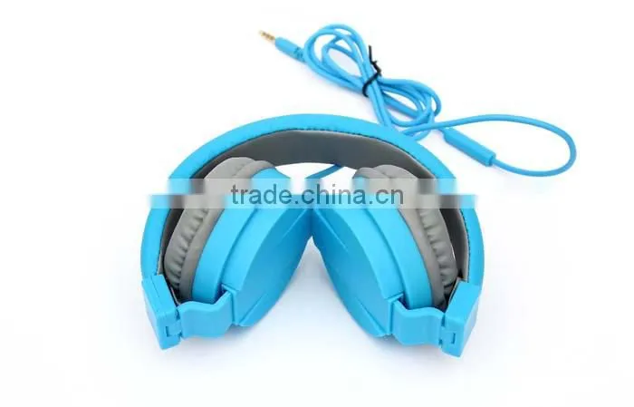 Latest consumer electronics color-customized fashion high quality mobile phone headphone 3.5mm