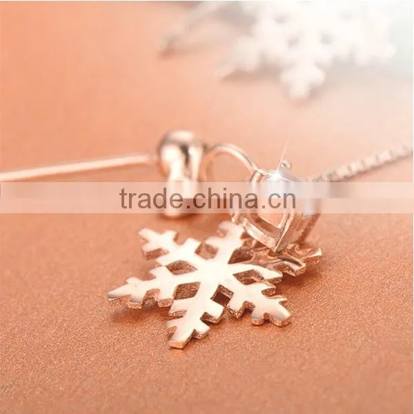 Cheap jewelry wholesale ear stud with flower shaped earrings
