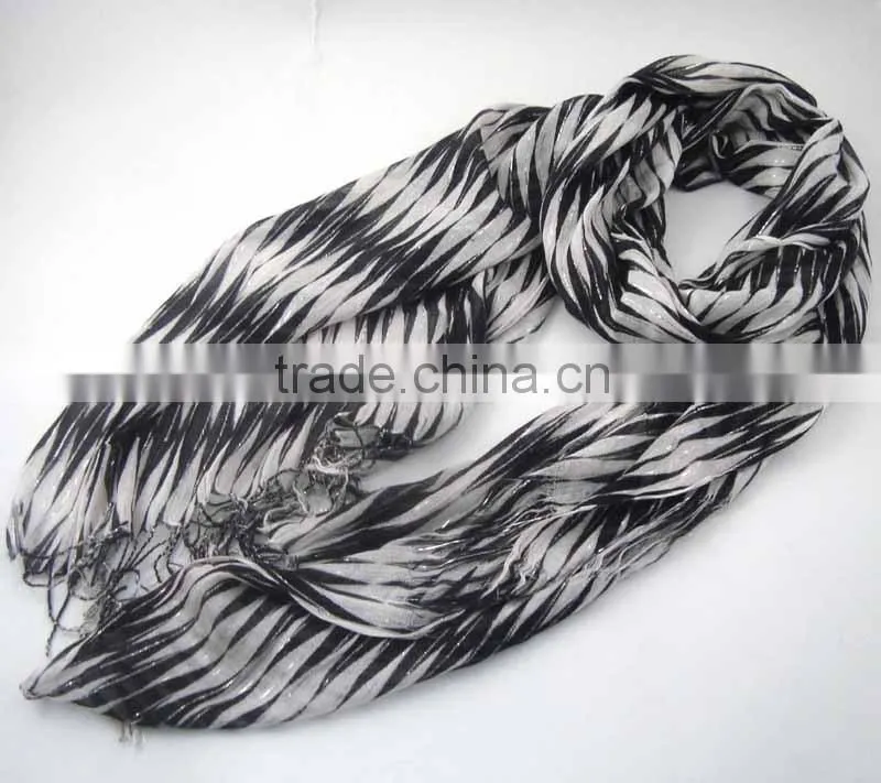 WLHH629 (57) 100%Polyester black feather shawl scarf with metallic
