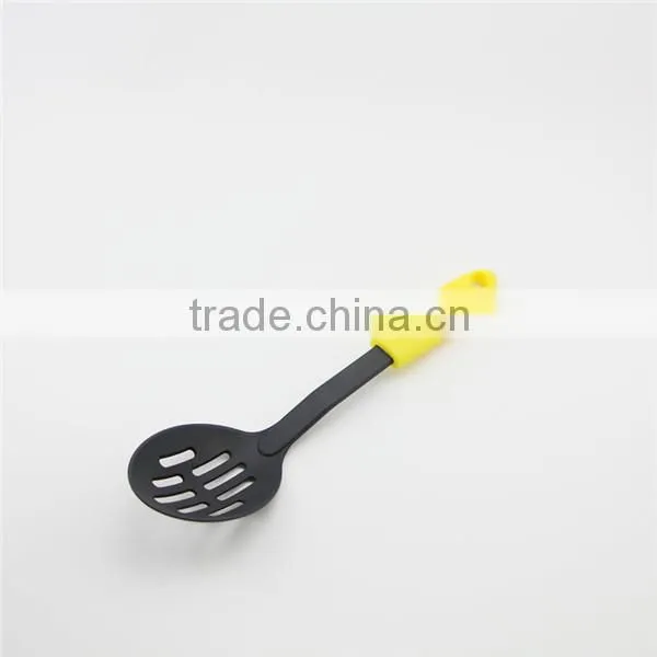 Good quality nylon kitchen tools plastic kitchenware