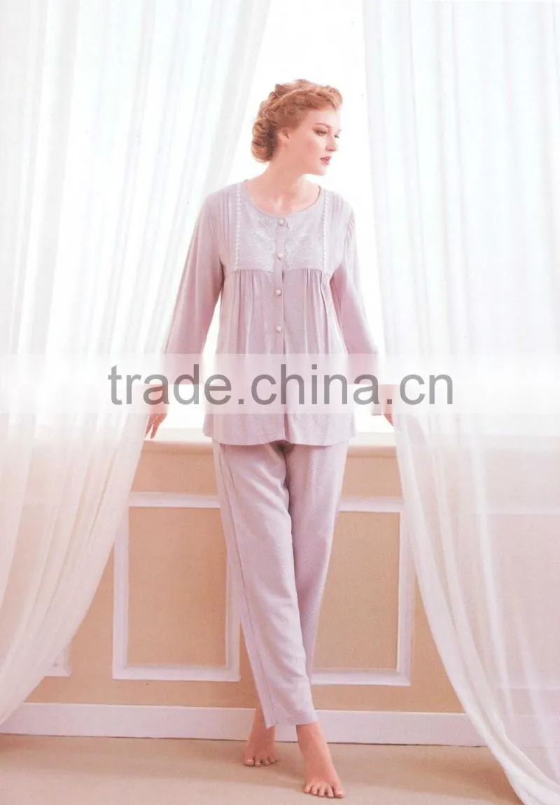 Classic style cotton two piece woman pyjama for night sleep wear