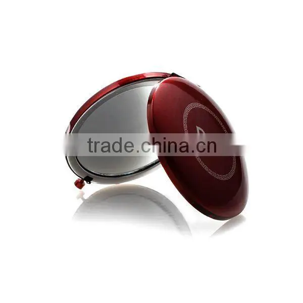 Metal pocket mirror