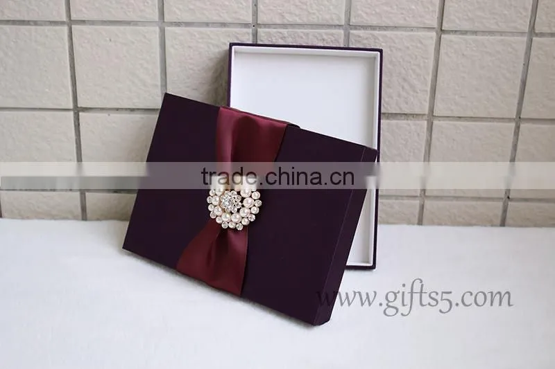Gracefull Handmade purple wedding invitation gift boxes