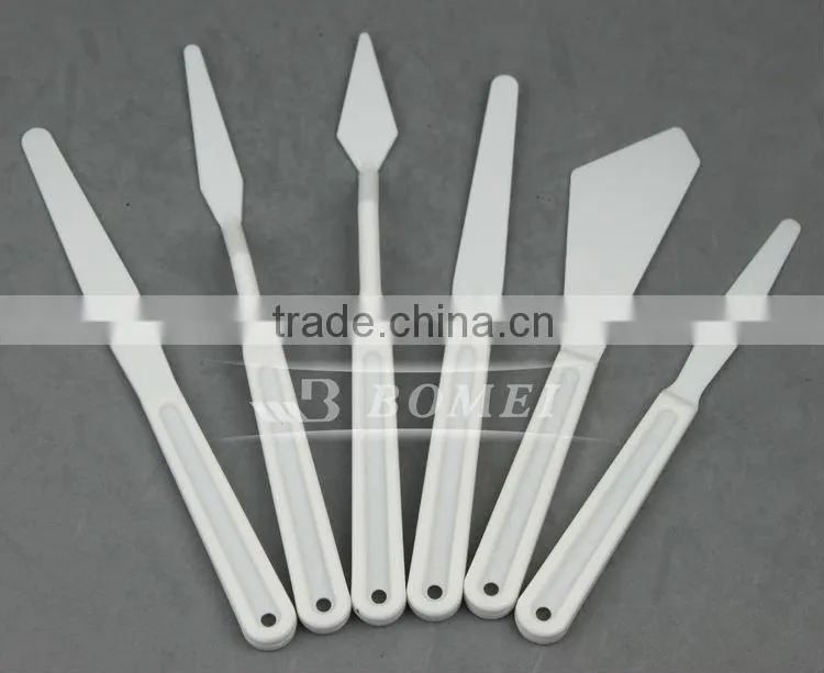 plastic palette knife