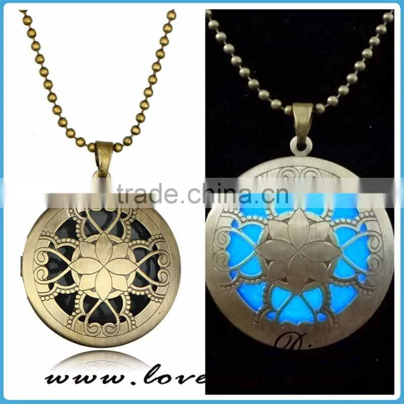 Handmade night light up alloy locket glow dark necklace