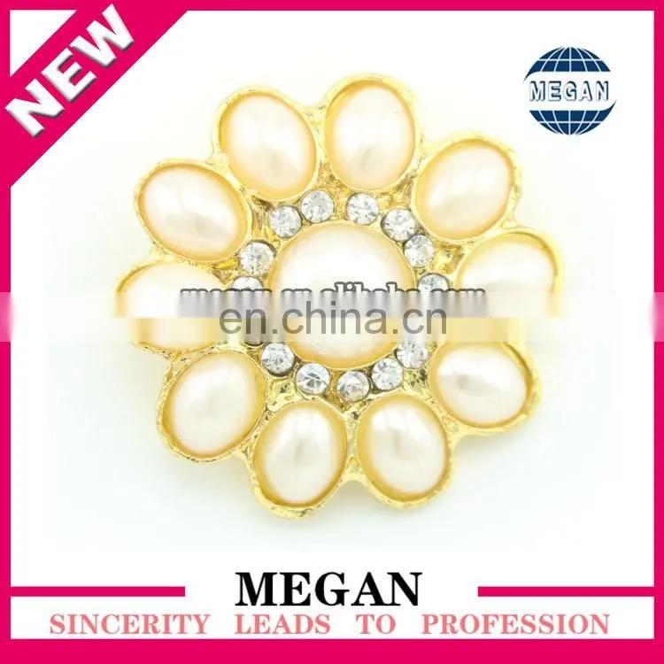 wholesale cheap zinc alloy crystal rhinestone button