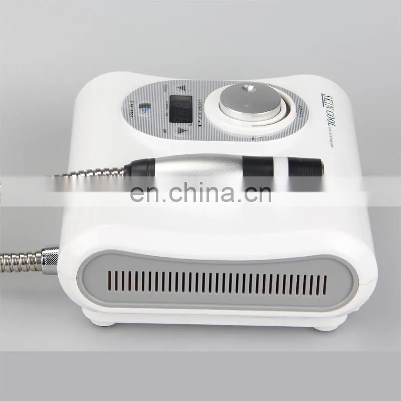 Portable Cool and Hot No Needle for Facial &body Beauty Machine