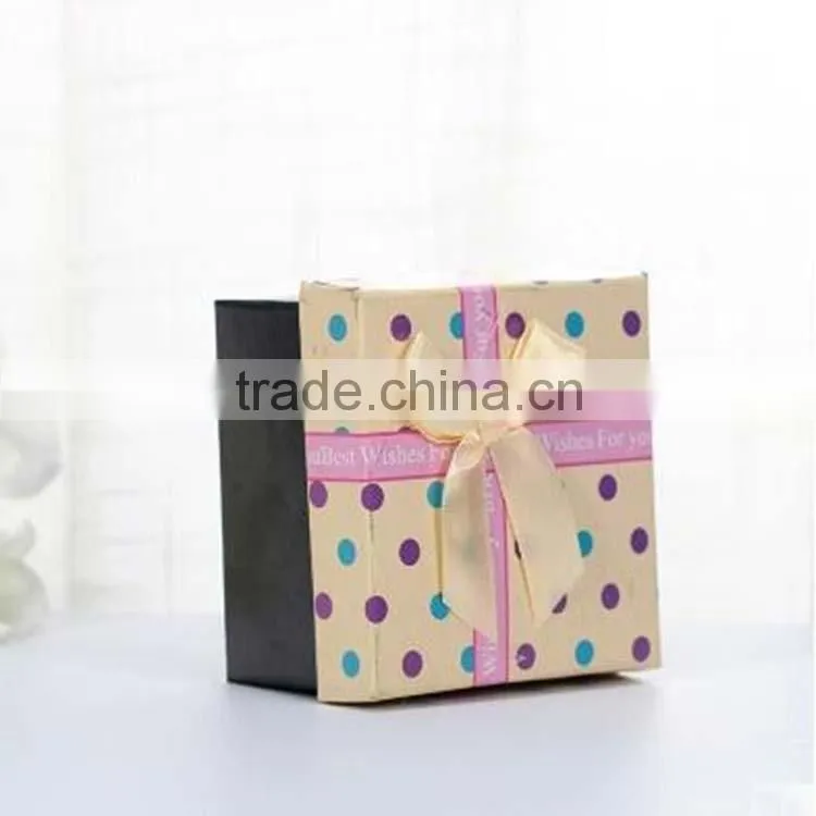 2016 Wholesale fashion luxury custom velvet jewelry box manufacturer