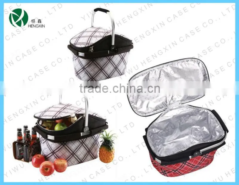 with strap shoulder can cooler bag