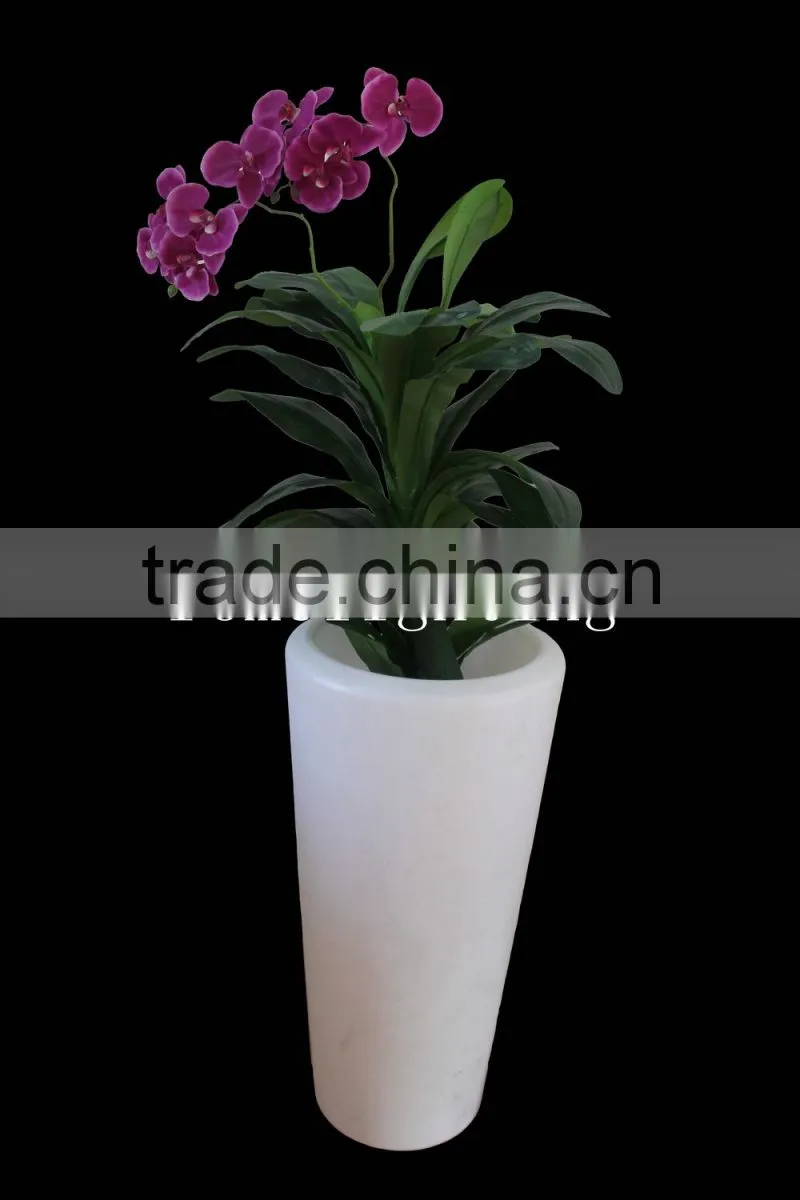 Cylindrical high waterproof light flowerpot White Plastic Led Flower Pots/Led Light Garden Flower Pot